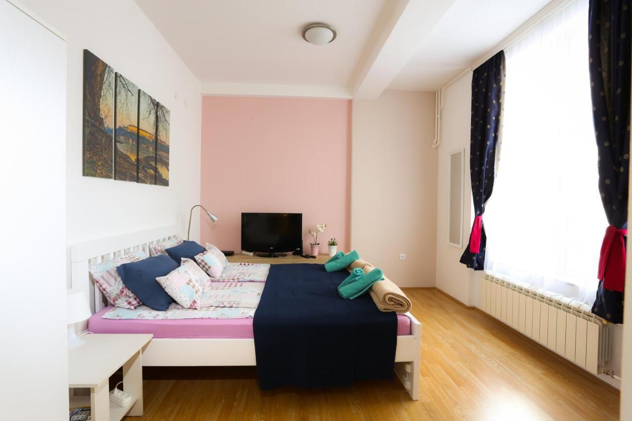 Studio Apartman Ld U Strogom Centru Нови-Сад Экстерьер фото