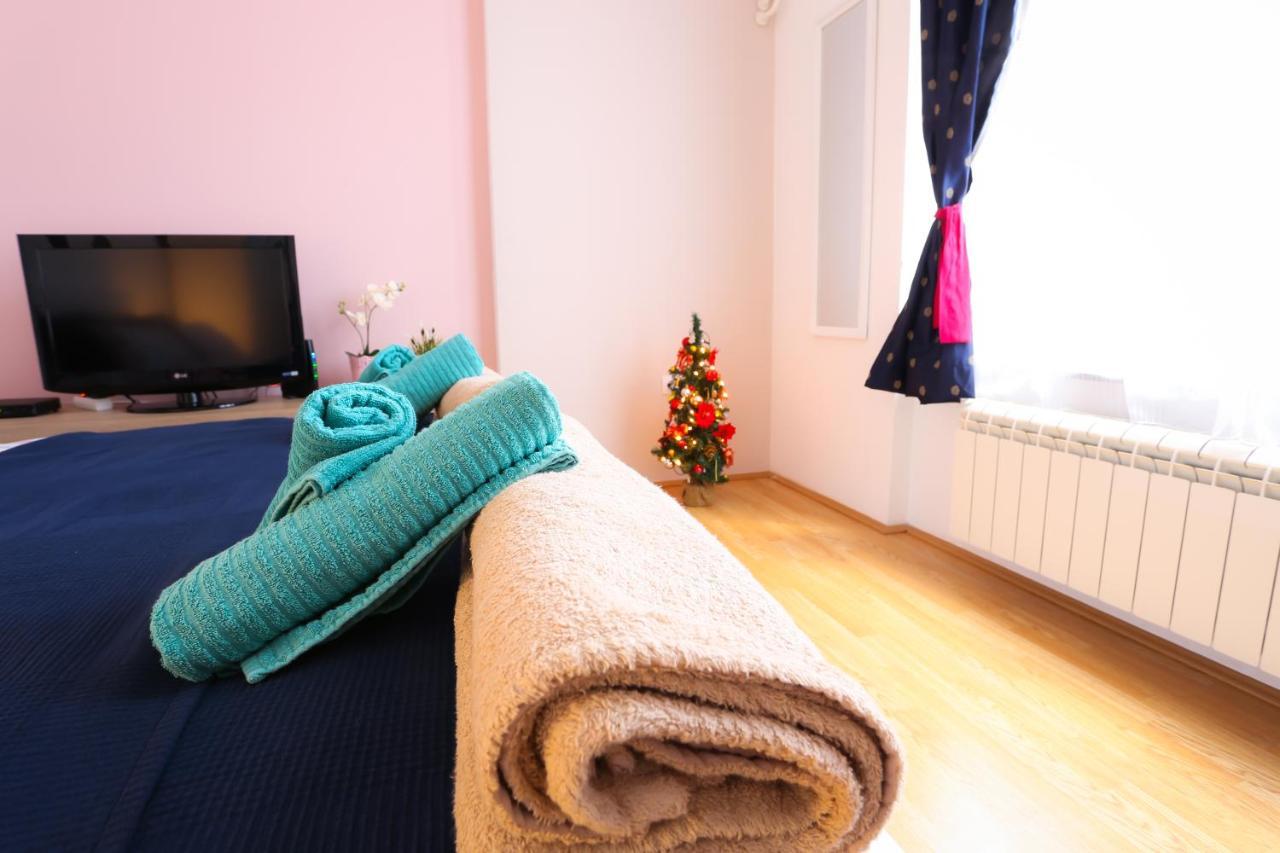 Studio Apartman Ld U Strogom Centru Нови-Сад Экстерьер фото