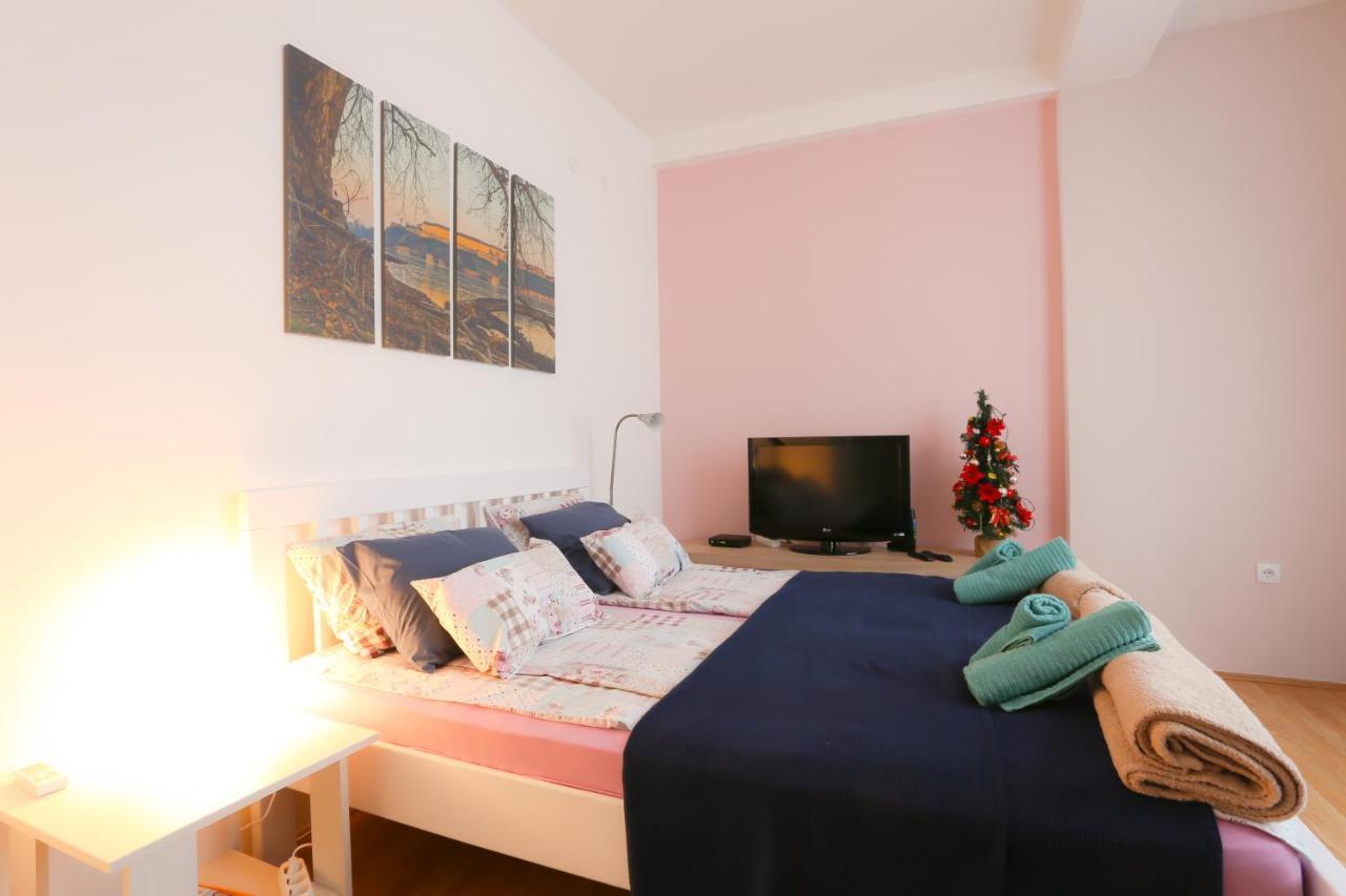 Studio Apartman Ld U Strogom Centru Нови-Сад Экстерьер фото